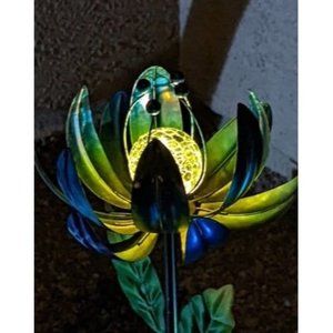 New Solar Garden Lights Metal Flower Decor, Colorful Spinning Windmill Lotus